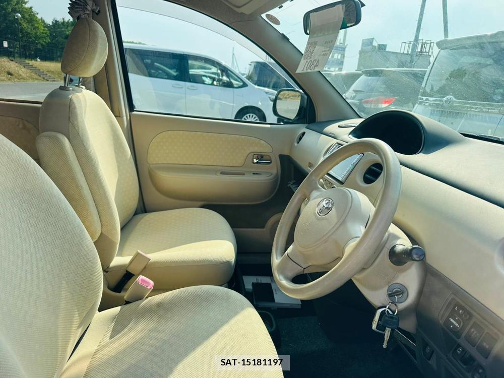 Toyota SIENTA 2007 6848852-11