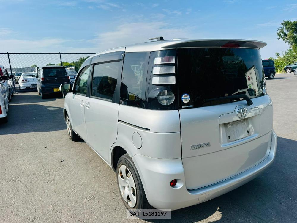Toyota SIENTA 2007 6848852-2