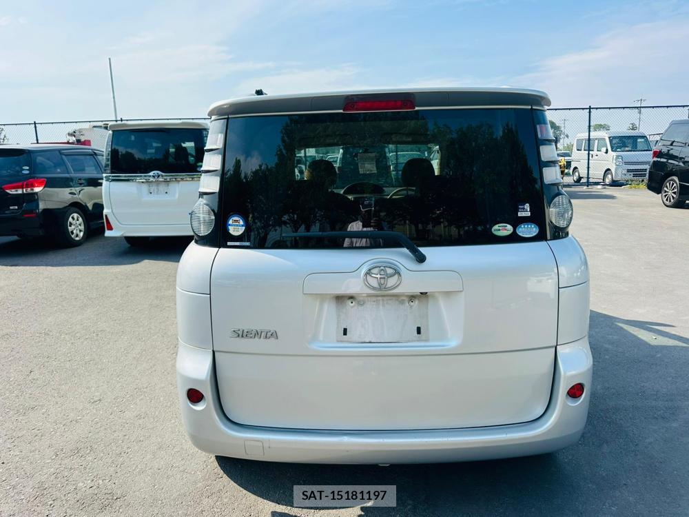 Toyota SIENTA 2007 6848852-3