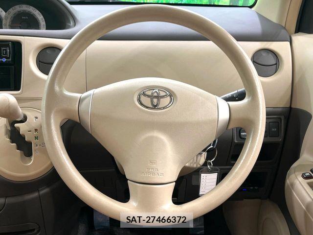 Toyota SIENTA 2012-11 6998250-10
