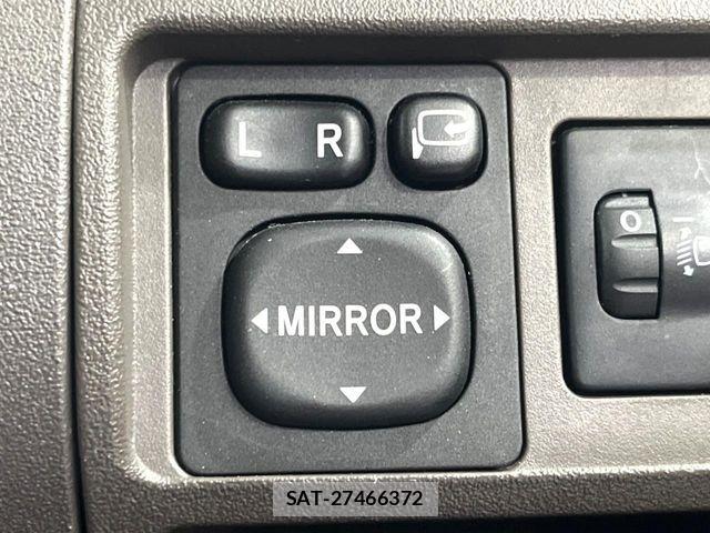 Toyota SIENTA 2012-11 6998250-5