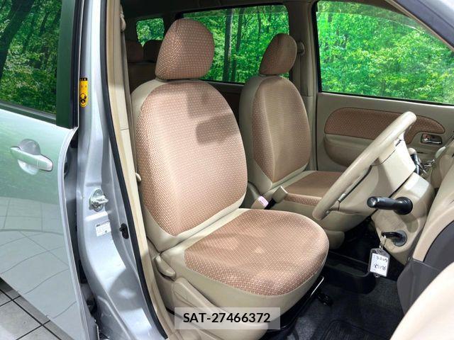 Toyota SIENTA 2012-11 6998250-6
