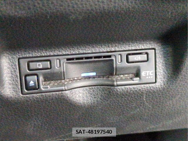 Toyota SIENTA 2023-04 6998230-15
