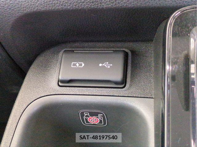 Toyota SIENTA 2023-04 6998230-27