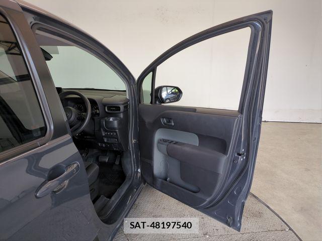 Toyota SIENTA 2023-04 6998230-28