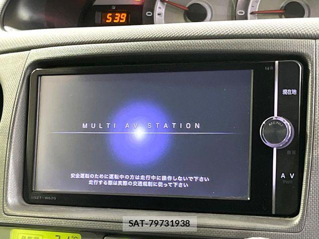 Toyota SIENTA 2013-08 6998244-2