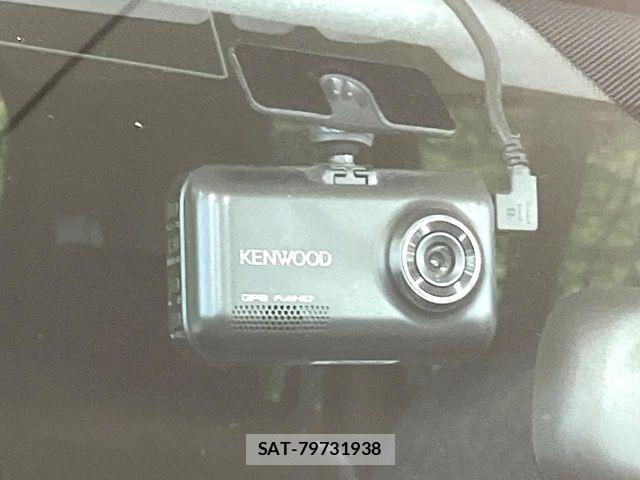 Toyota SIENTA 2013-08 6998244-6