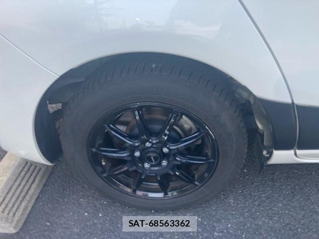 Toyota SIENTA 2021-06 6998237-8