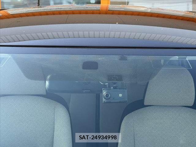 Toyota SIENTA 2016-03 6998243-28