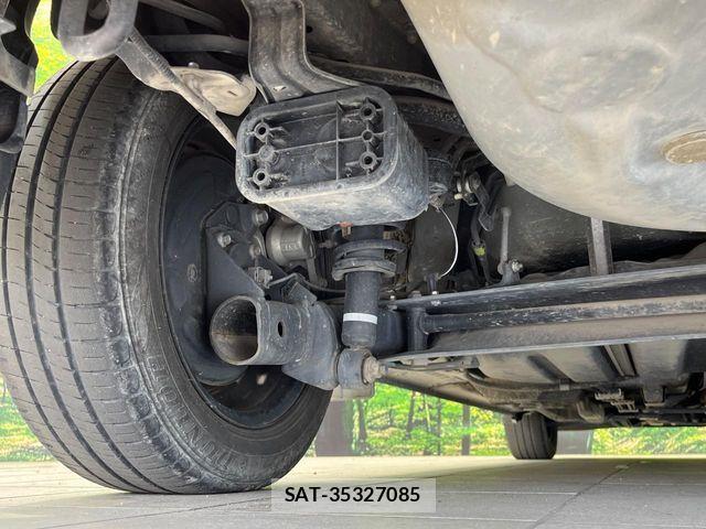 Toyota SIENTA 2019-01 6998232-19