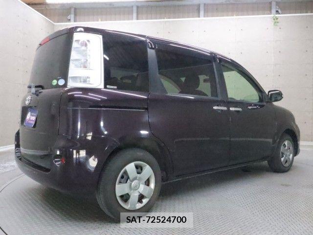 Toyota SIENTA 2013-11 6998272-1