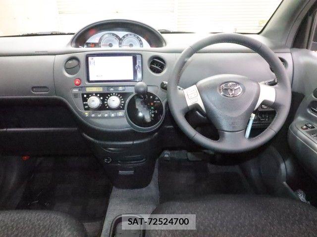 Toyota SIENTA 2013-11 6998272-2