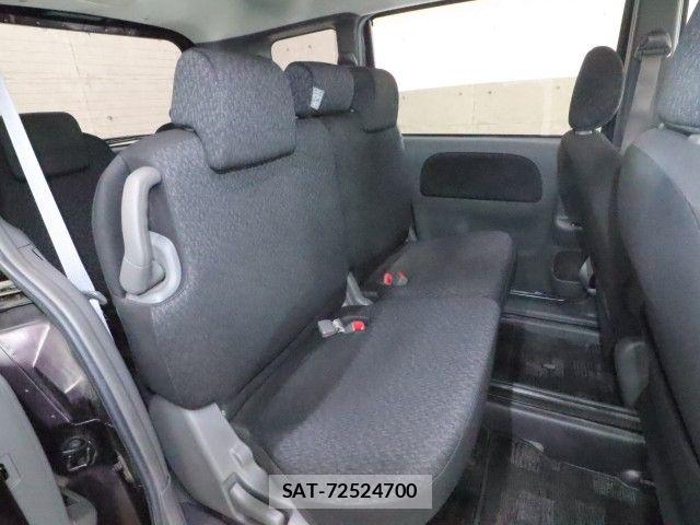 Toyota SIENTA 2013-11 6998272-4