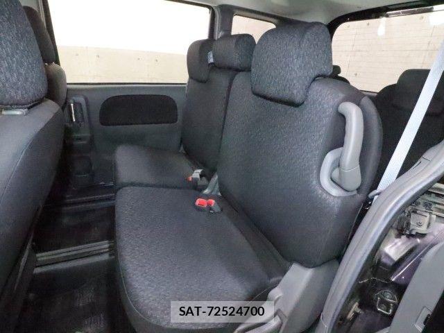 Toyota SIENTA 2013-11 6998272-7