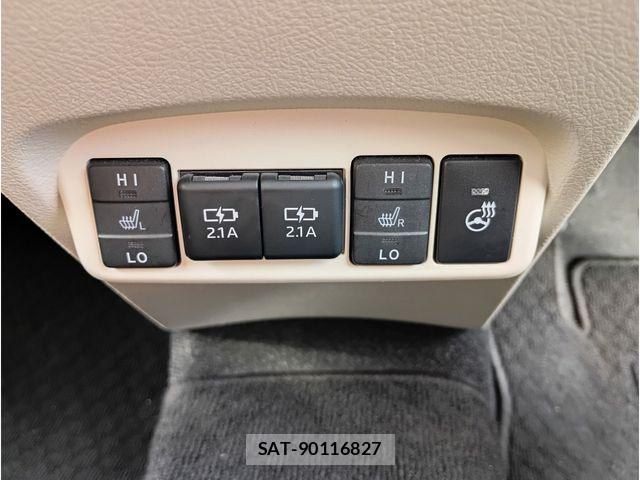 Toyota SIENTA 2019-09 7021585-17