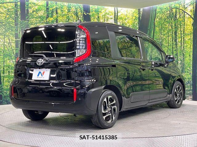 Toyota SIENTA 2023-03 7021580-17