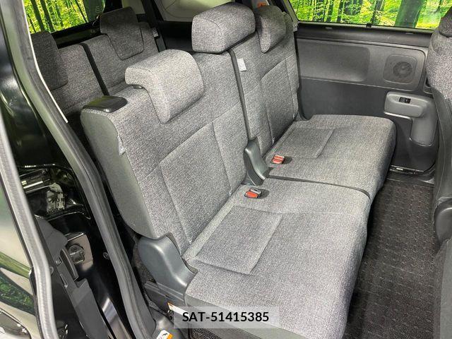 Toyota SIENTA 2023-03 7021580-8