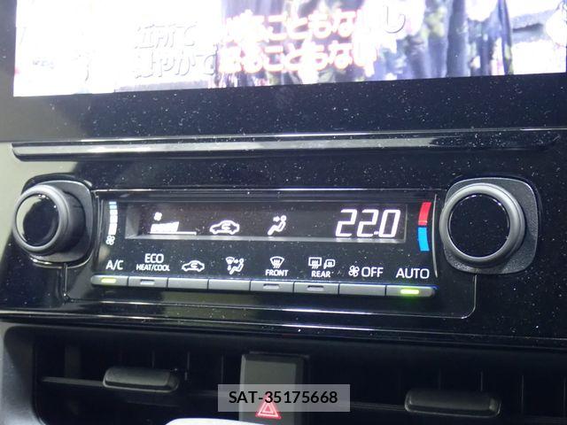 Toyota SIENTA 2022-10 7021583-13