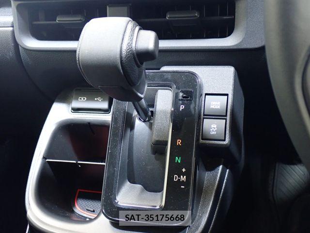 Toyota SIENTA 2022-10 7021583-14
