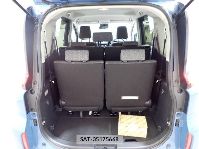 Toyota SIENTA 2022-10 7021583-23