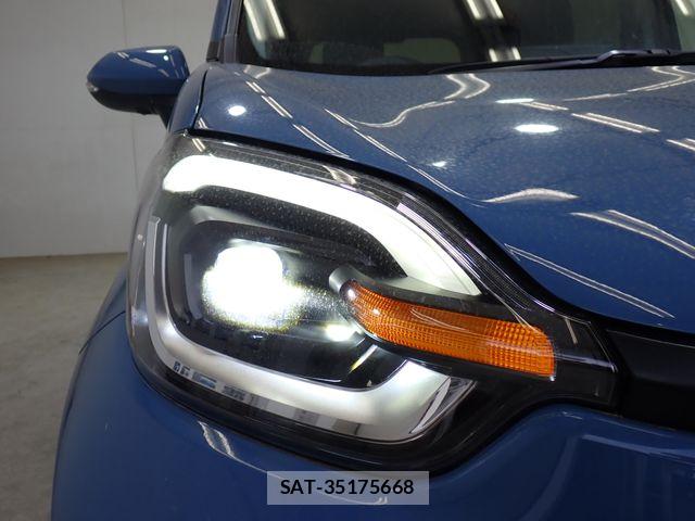 Toyota SIENTA 2022-10 7021583-8