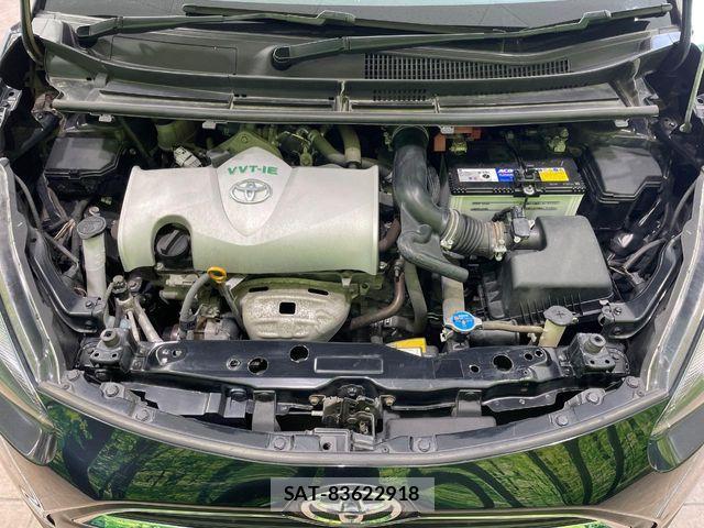 Toyota SIENTA 2017-03 7060709-18
