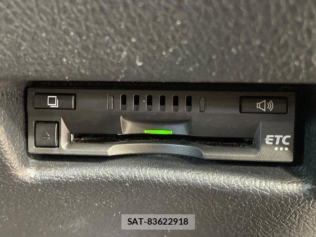 Toyota SIENTA 2017-03 7060709-6
