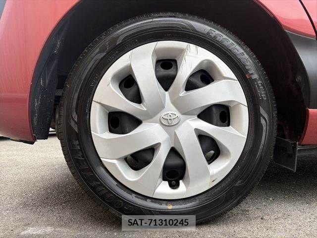 Toyota SIENTA 2016-03 7060705-13
