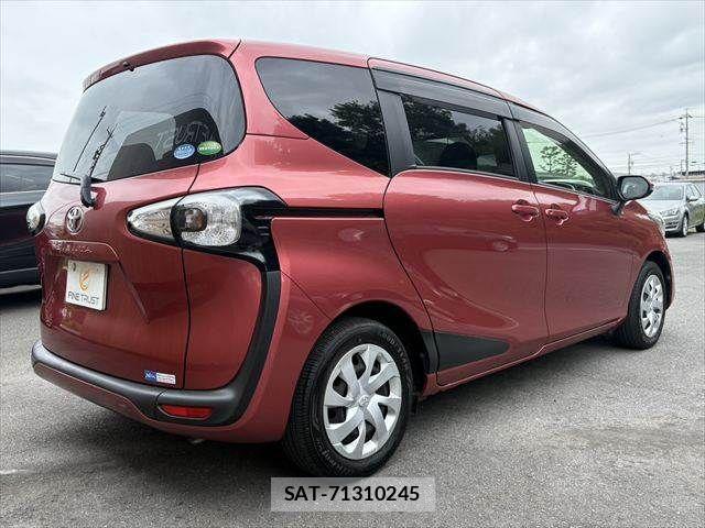 Toyota SIENTA 2016-03 7060705-17