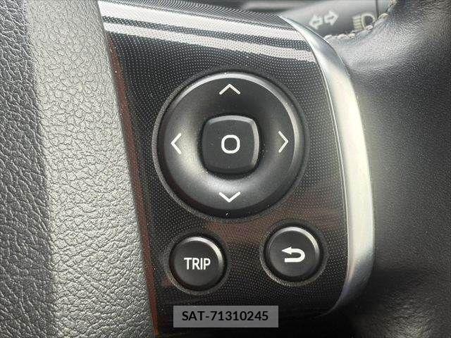 Toyota SIENTA 2016-03 7060705-6