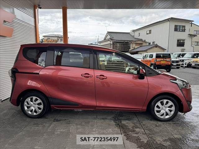 Toyota SIENTA 2018-01 7060712-10