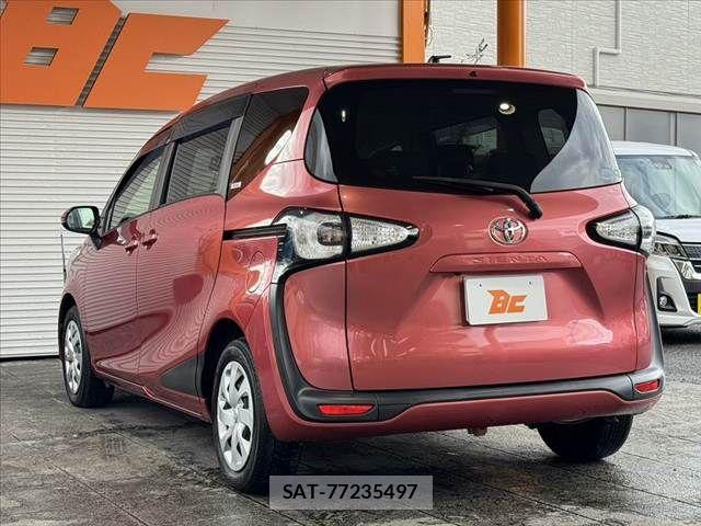 Toyota SIENTA 2018-01 7060712-14