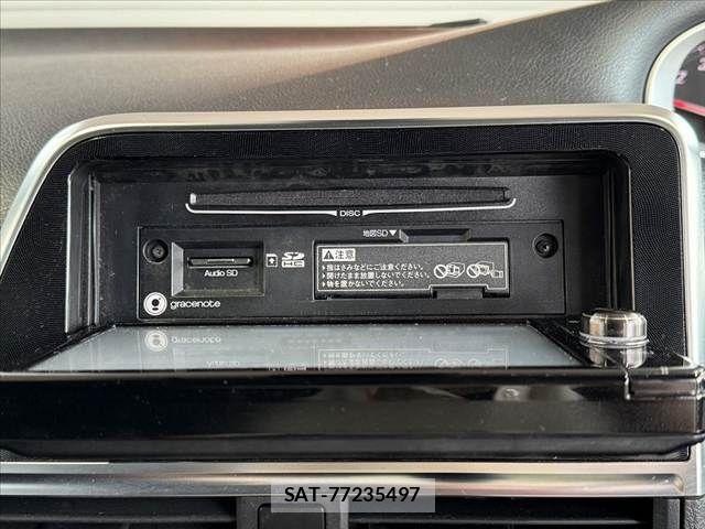Toyota SIENTA 2018-01 7060712-24