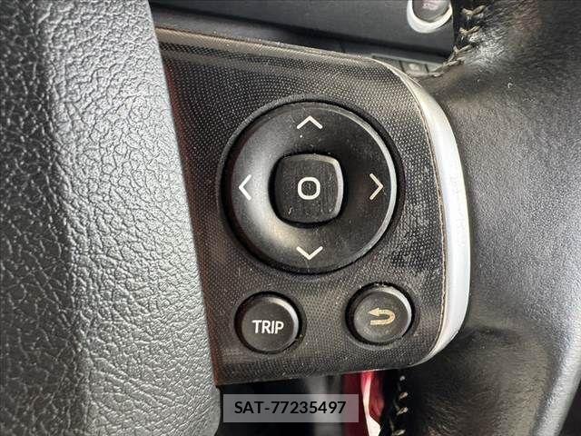Toyota SIENTA 2018-01 7060712-28
