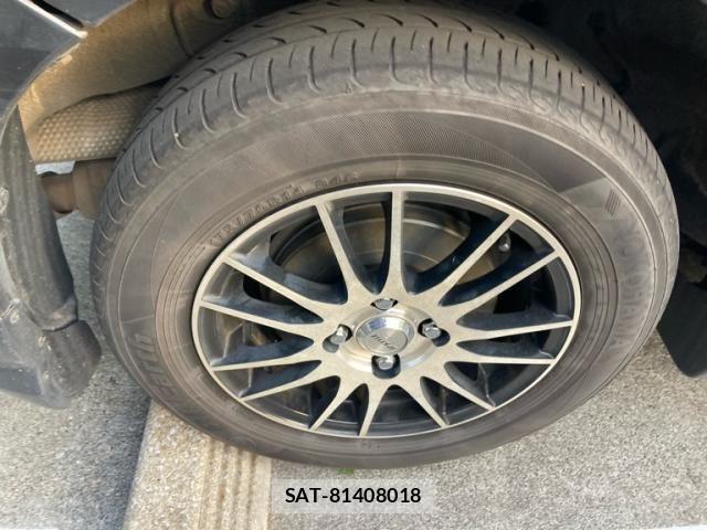 Toyota SIENTA 2008-07 7060718-9