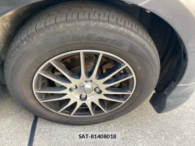 Toyota SIENTA 2008-07 7060718-10