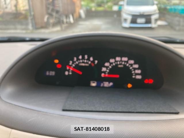 Toyota SIENTA 2008-07 7060718-17