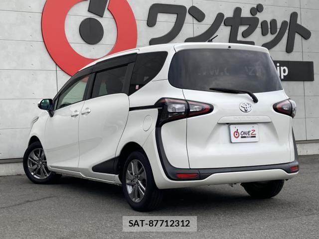 Toyota SIENTA 2017-12 7060707-12