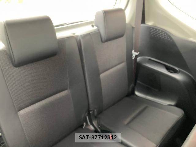 Toyota SIENTA 2017-12 7060707-21