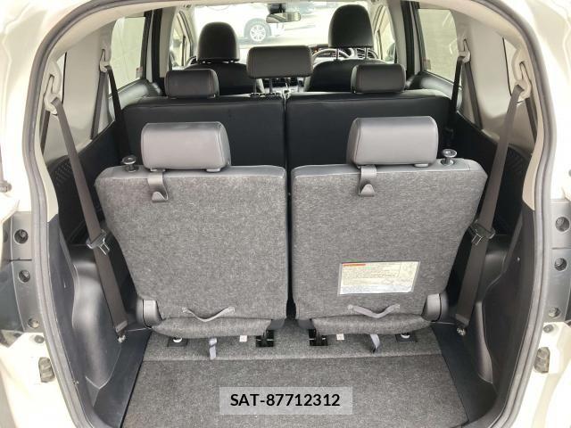 Toyota SIENTA 2017-12 7060707-26