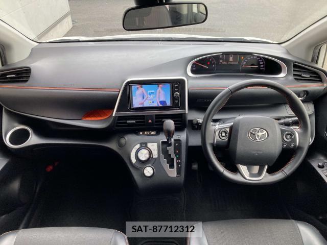 Toyota SIENTA 2017-12 7060707-2
