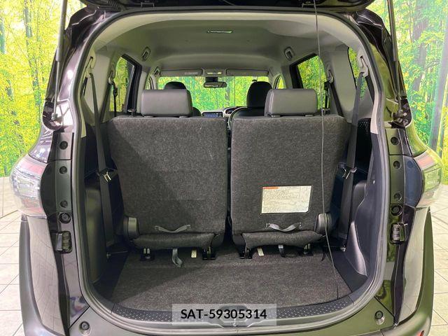 Toyota SIENTA 2017-11 7060708-10
