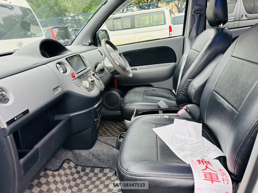 Toyota SIENTA 2007 6804905-10