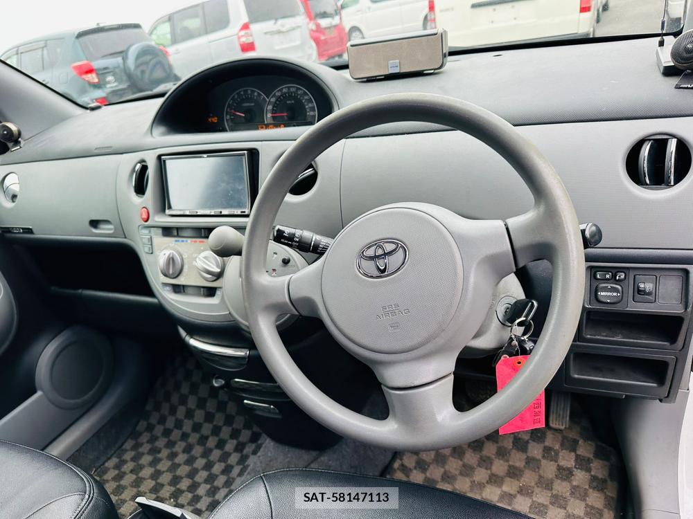 Toyota SIENTA 2007 6804905-14