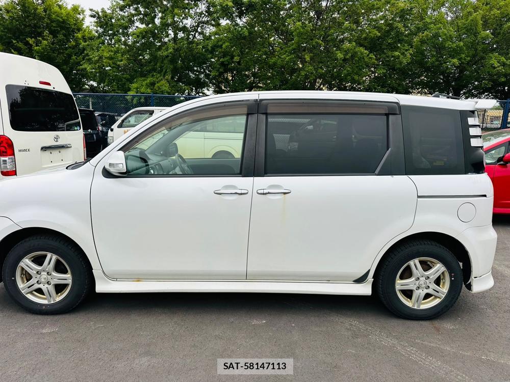 Toyota SIENTA 2007 6804905-1