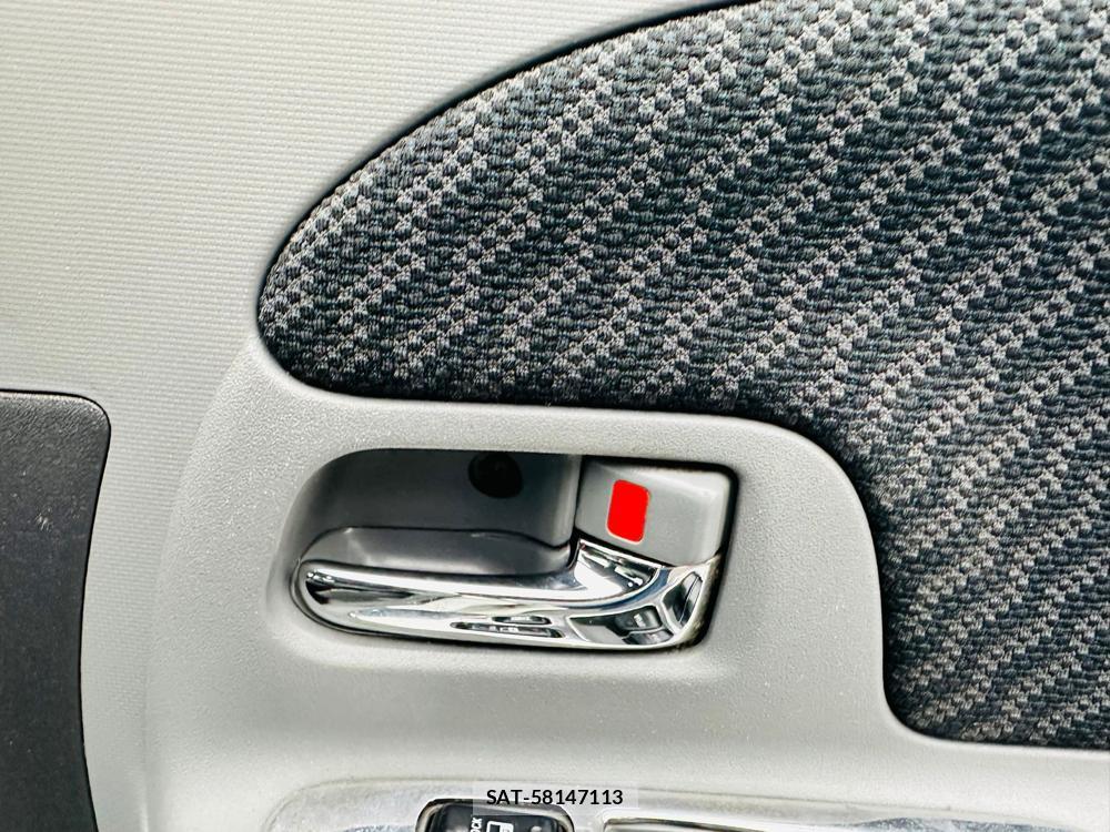 Toyota SIENTA 2007 6804905-20