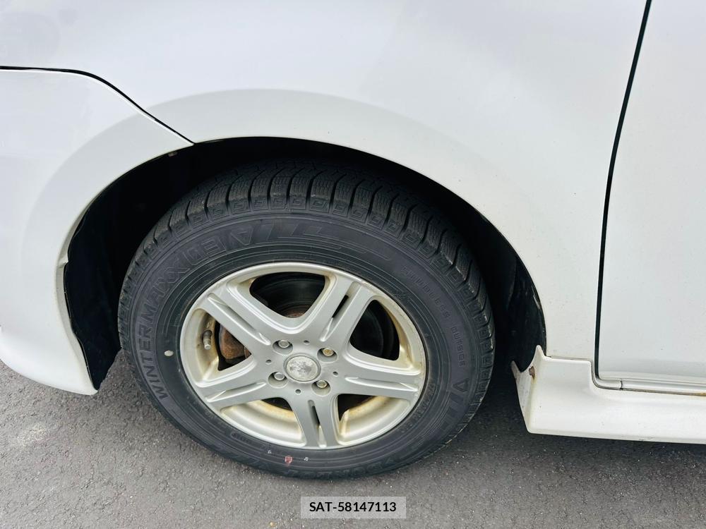 Toyota SIENTA 2007 6804905-29