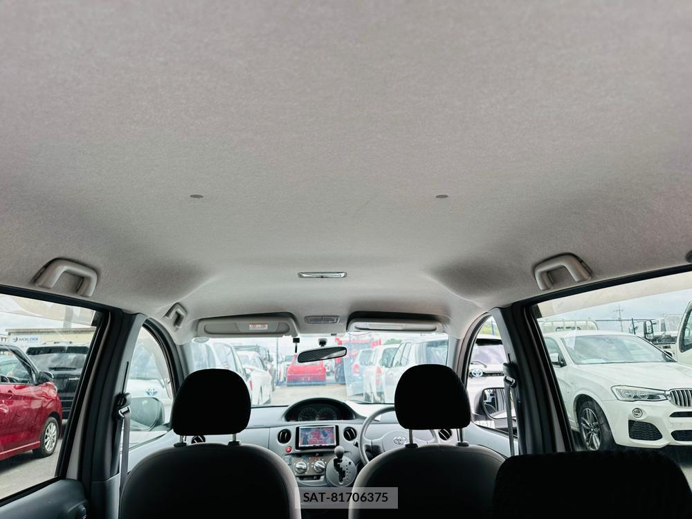 Toyota SIENTA 2009 6821878-23
