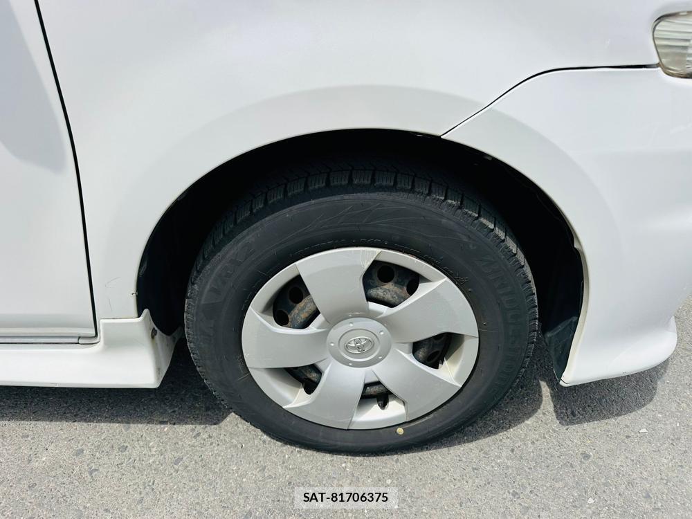 Toyota SIENTA 2009 6821878-27