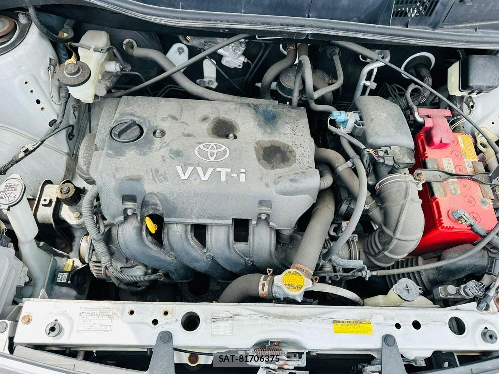 Toyota SIENTA 2009 6821878-32